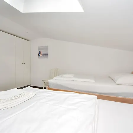 Lägenhet Luxury Mondo-4 By Interhome
